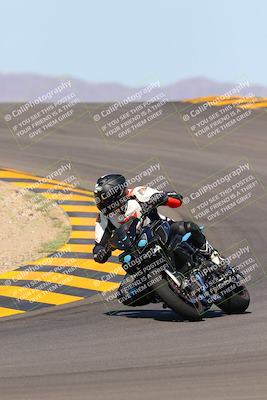 media/Oct-09-2022-SoCal Trackdays (Sun) [[95640aeeb6]]/Turns 9 and 10 (1050am)/